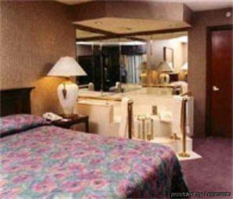 Lees Inn & Suites Muncie Zimmer foto
